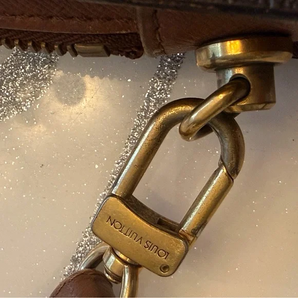 authentic Louis Vuitton Monogram Mens Clutch